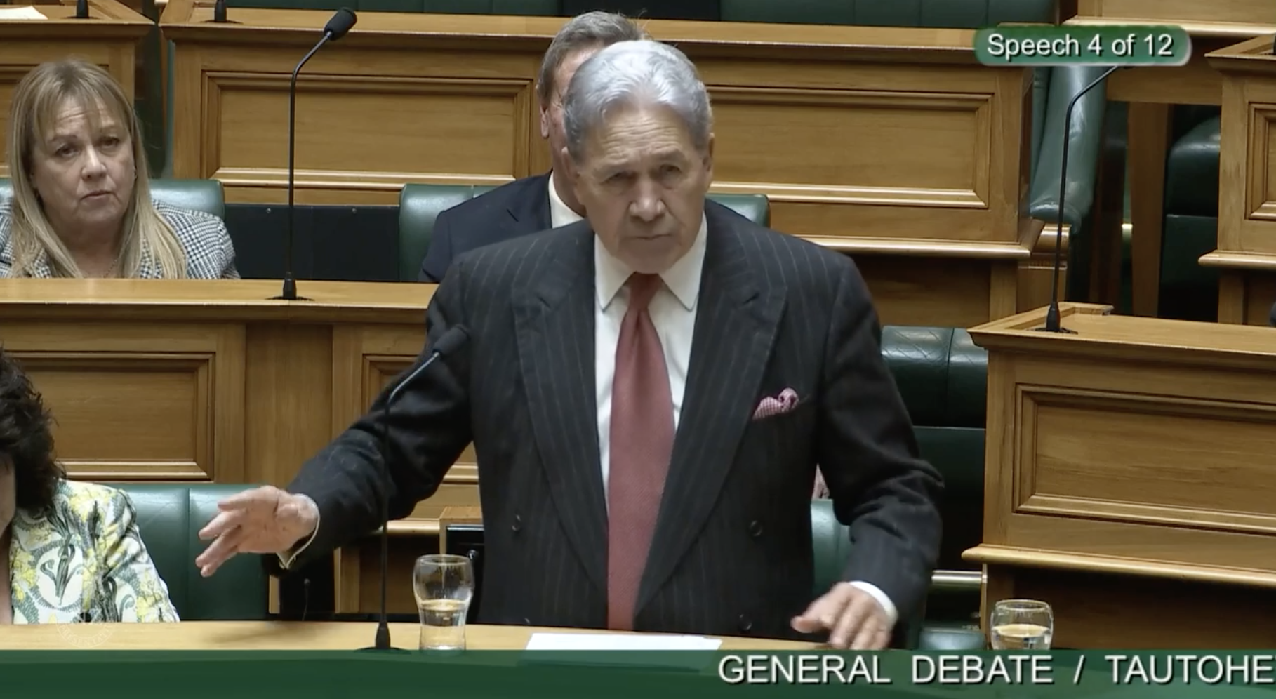 惊爆!国会爆发激烈冲突,Winston Peters叫华裔议员“滚回自己的国家”!